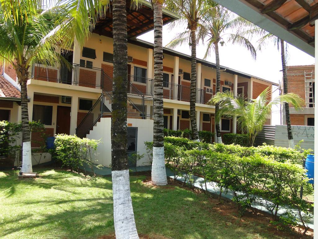 Hotel Pousada Vale Do Sol Em Pompeia Exterior photo