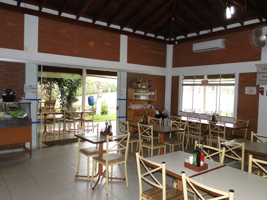 Hotel Pousada Vale Do Sol Em Pompeia Exterior photo